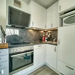 - Haus K, App 0k0310 Lejlighed